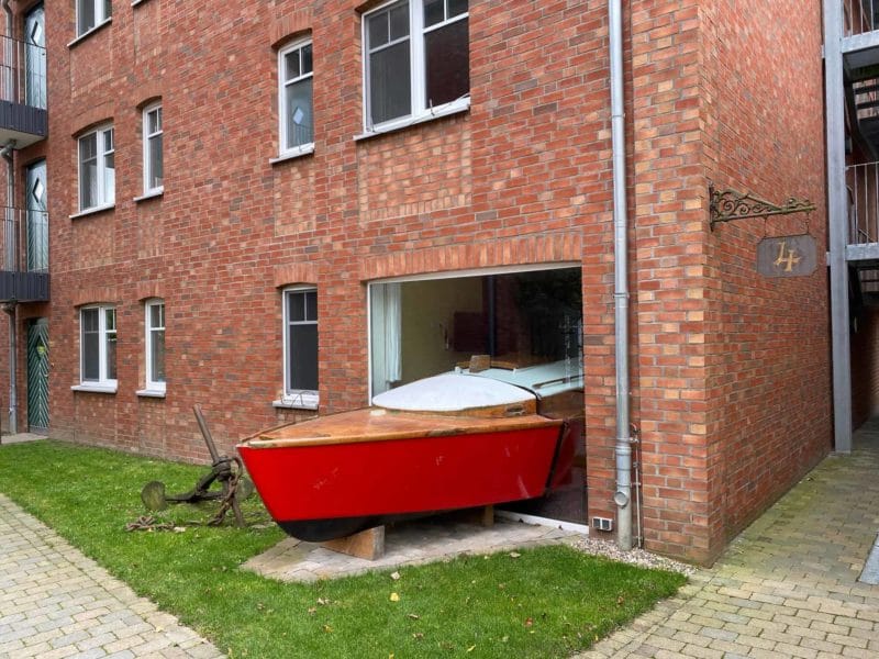 Außenansicht Segelboot-Zimmer