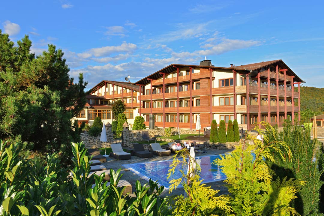 Außenansicht Hotel Freund in Oberorke im Sauerland