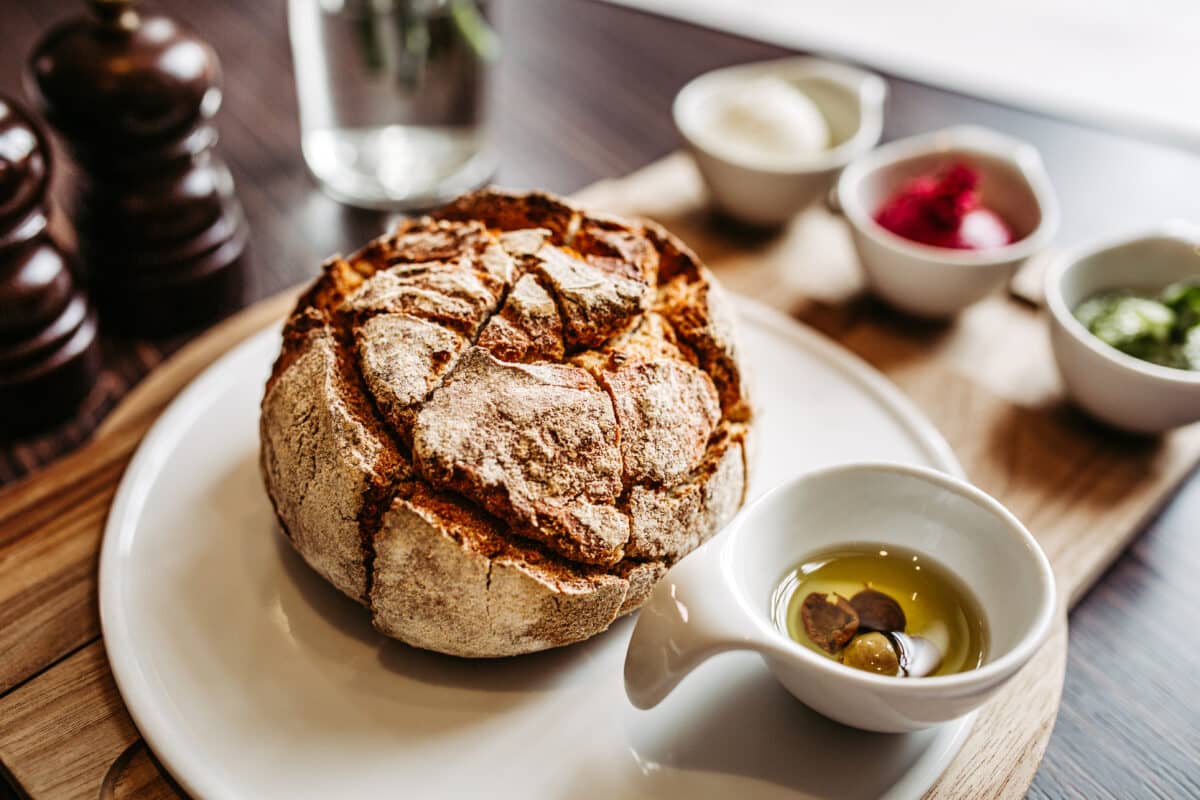 Regionale Genüsse im hoteleigenen Bistro