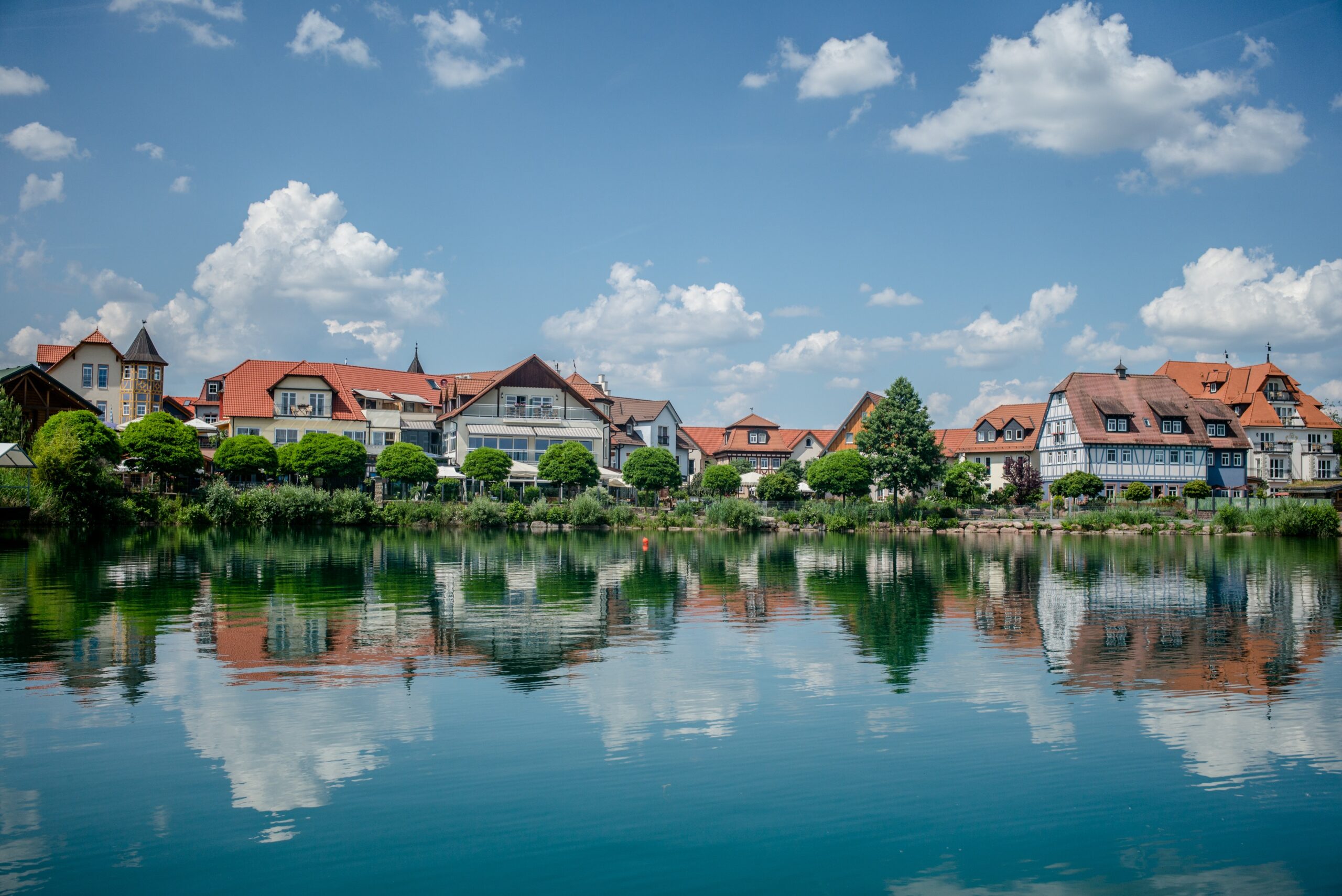 Außenansicht Seehotel Niedernberg bei Aschaffenburg