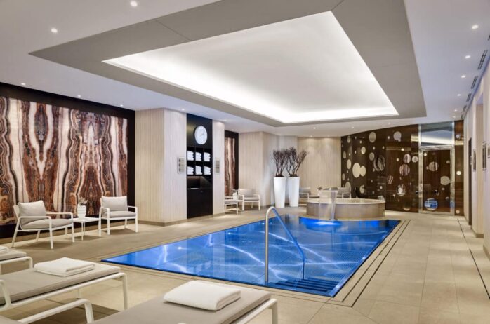 the ritz carlton, berlin pool 1 foto matthew shaw